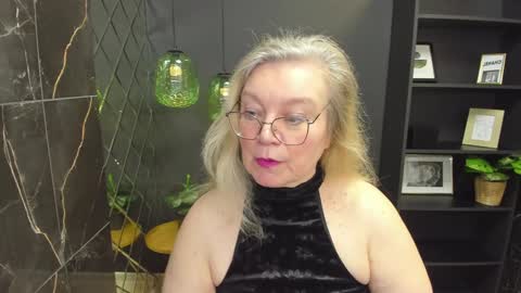 Snapshot of natalicloud chatting on 12.02.24 NataliCloud online show from 12.02.24