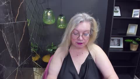 Snapshot of natalicloud chatting on 12.05.24 NataliCloud online show from 12.05.24