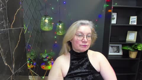 Snapshot of natalicloud chatting on 12.27.24 NataliCloud online show from 12.27.24