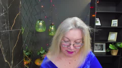 Snapshot of natalicloud chatting on 12.30.24 NataliCloud online show from 12.30.24