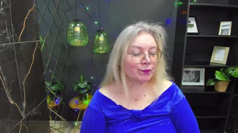 Snapshot of natalicloud chatting on 12.30.24 NataliCloud online show from 12.30.24