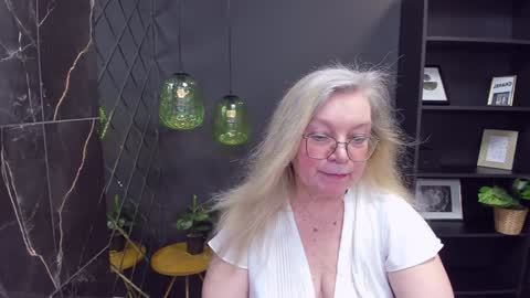 Snapshot of natalicloud chatting on 01.18.25 NataliCloud online show from 01.18.25