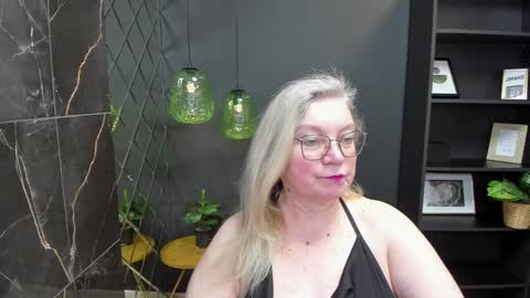 Snapshot of natalicloud chatting on 01.19.25 NataliCloud online show from 01.19.25
