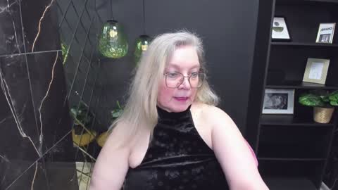 Snapshot of natalicloud chatting on 02.08.25 NataliCloud online show from 02.08.25