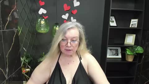 Snapshot of natalicloud chatting on 02.18.25 NataliCloud online show from 02.18.25