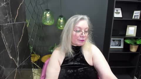 Snapshot of natalicloud chatting on 03.03.25 NataliCloud online show from 03.03.25