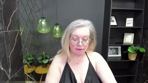 Snapshot of natalicloud chatting on 03.09.25 NataliCloud online show from 03.09.25