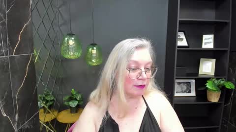 Snapshot of natalicloud chatting on 03.09.25 NataliCloud online show from 03.09.25