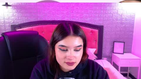 natalie  online show from 09.25.25