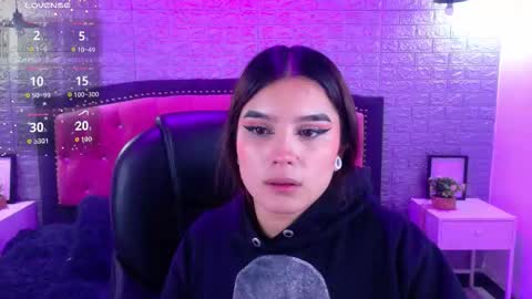 natalie  online show from 11.22.25