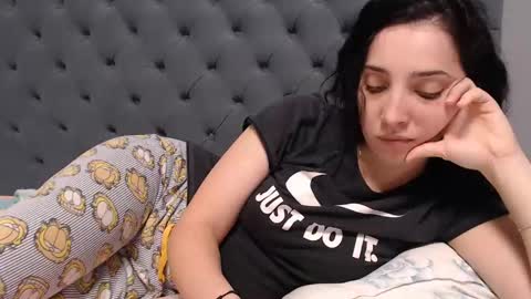 Miia online show from 02.05.25