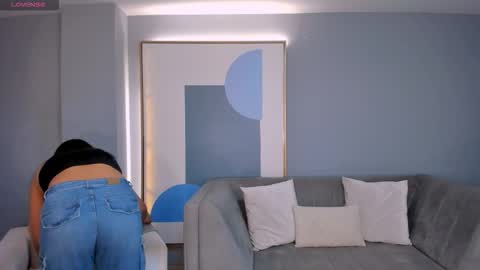 Natalie Lewis online show from 02.20.26