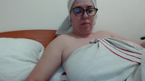 Snapshot of natally565656 chatting on 02.14.25 natally online show from 02.14.25