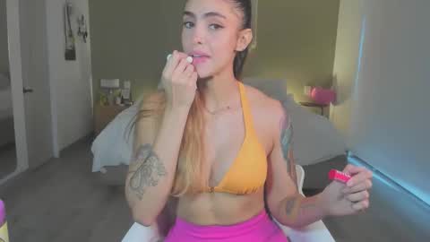 anatalybee online show from 11.14.25