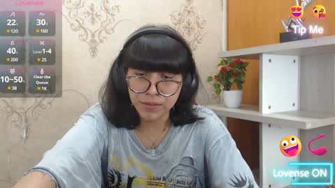 Snapshot of nataly_cloud chatting on 12.11.24 N A T A L Y online show from 12.11.24