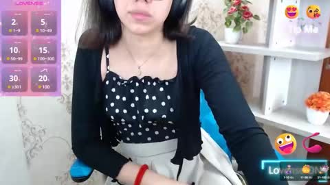 Snapshot of nataly_cloud chatting on 12.22.24 N A T A L Y online show from 12.22.24