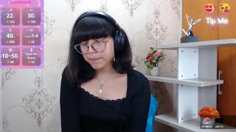 Snapshot of nataly_cloud chatting on 01.19.25 N A T A L Y online show from 01.19.25