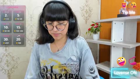 Snapshot of nataly_cloud chatting on 02.04.25 N A T A L Y online show from 02.04.25