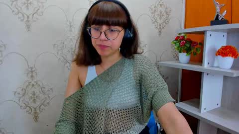 Snapshot of nataly_cloud chatting on 03.03.25 N A T A L Y online show from 03.03.25