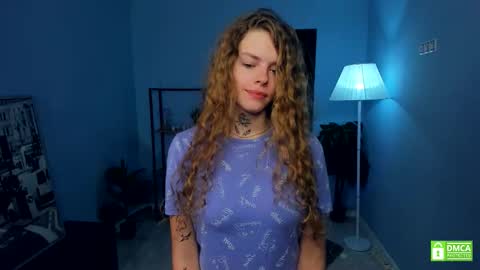 Snapshot of nataly_hello chatting on 11.23.25 Natalie online show from 11.23.25