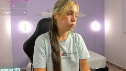 Snapshot of nataly_rodri chatting on 06.20.26 Nataly online show from 06.20.26