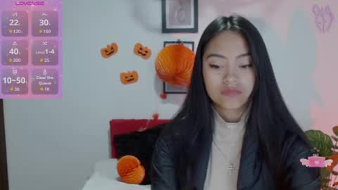 Nataly Escobar online show from 10.06.25