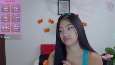 Nataly Escobar online show from 10.24.25