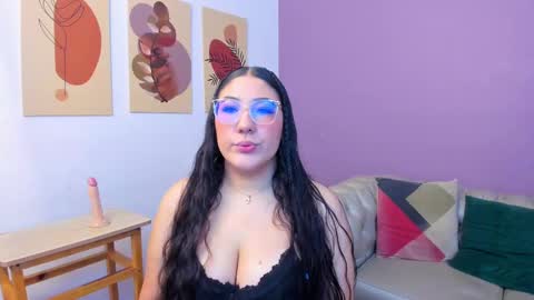 Snapshot of natalymeyer chatting on 11.03.25 Nataly Meyer online show from 11.03.25