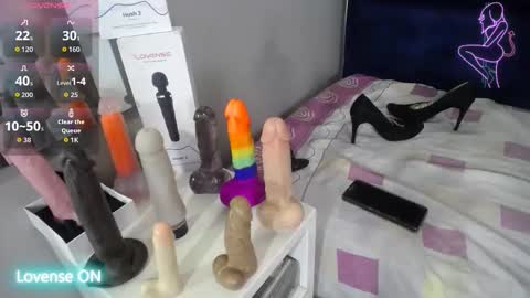 Natasha online show from 10.19.25