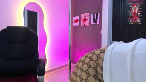 natasha online show from 11.21.25