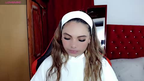 natasha__magics online show from 10.11.25