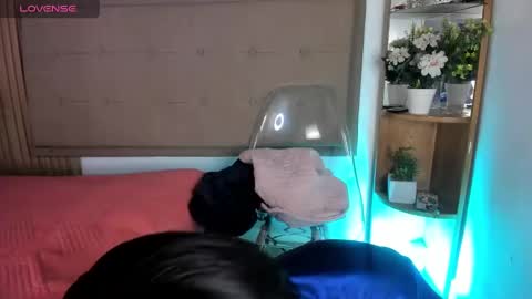 Natasha Sccott online show from 01.27.25