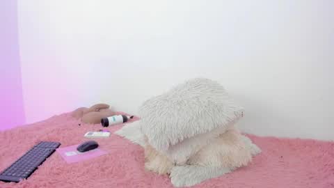 Snapshot of natashaaevannss chatting on 05.17.26 NATASHA online show from 05.17.26
