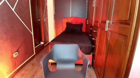 Natasha Mason online show from 02.12.25