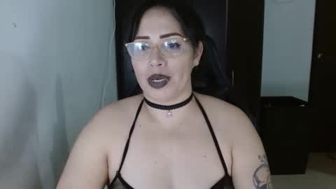 Natasha Smithe  online show from 12.22.25