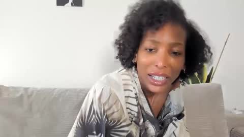 Natassia Dreams online show from 02.17.26