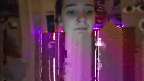 Snapshot of natbaby2002 chatting on 10.13.25 natbaby2002 online show from 10.13.25