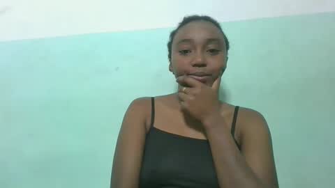 Snapshot of natha259706 chatting on 04.27.26 natha259706 online show from 04.27.26