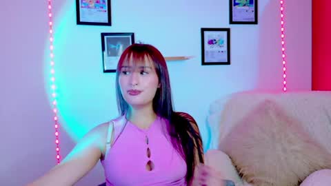 Snapshot of nathalia_ramirez_ chatting on 06.04.26 Nathalia Ramirez online show from 06.04.26