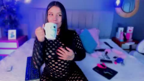 nathalia stone  online show from 07.02.26
