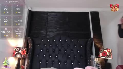 Snapshot of nathaliaz_ chatting on 12.27.24 nathaliaz online show from 12.27.24