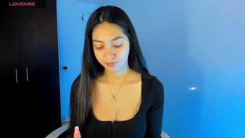 Snapshot of nathalie_rose chatting on 12.22.24 Nathalie online show from 12.22.24