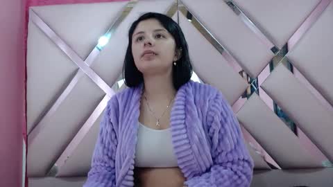 nathaly low online show from 09.16.25