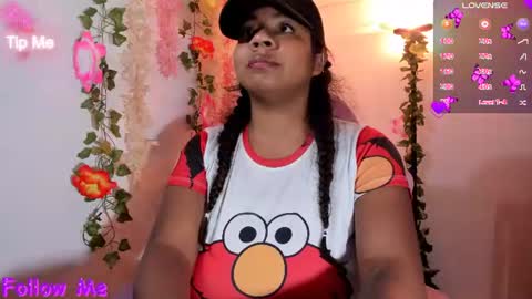 Snapshot of nathasha_jhonsom_ chatting on 06.16.26 Naty online show from 06.16.26
