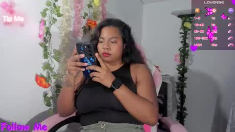 Snapshot of nathasha_jhonsom_ chatting on 06.19.26 Naty online show from 06.19.26