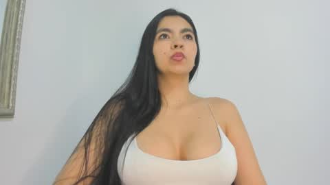 Snapshot of nathyy_garcia chatting on 11.01.25 Nathyy online show from 11.01.25