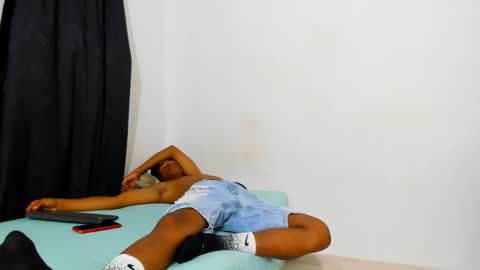 Snapshot of nati_sm chatting on 12.26.24 Nati online show from 12.26.24