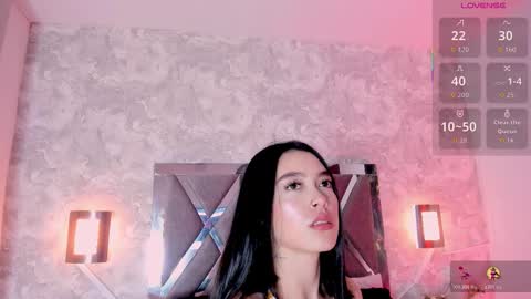 Snapshot of natt_collins chatting on 12.04.25 Natalia online show from 12.04.25