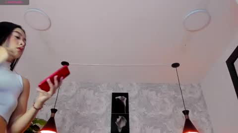 Snapshot of natt_collins chatting on 12.14.25 Natalia online show from 12.14.25