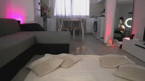 nattypierce online show from 03.07.25